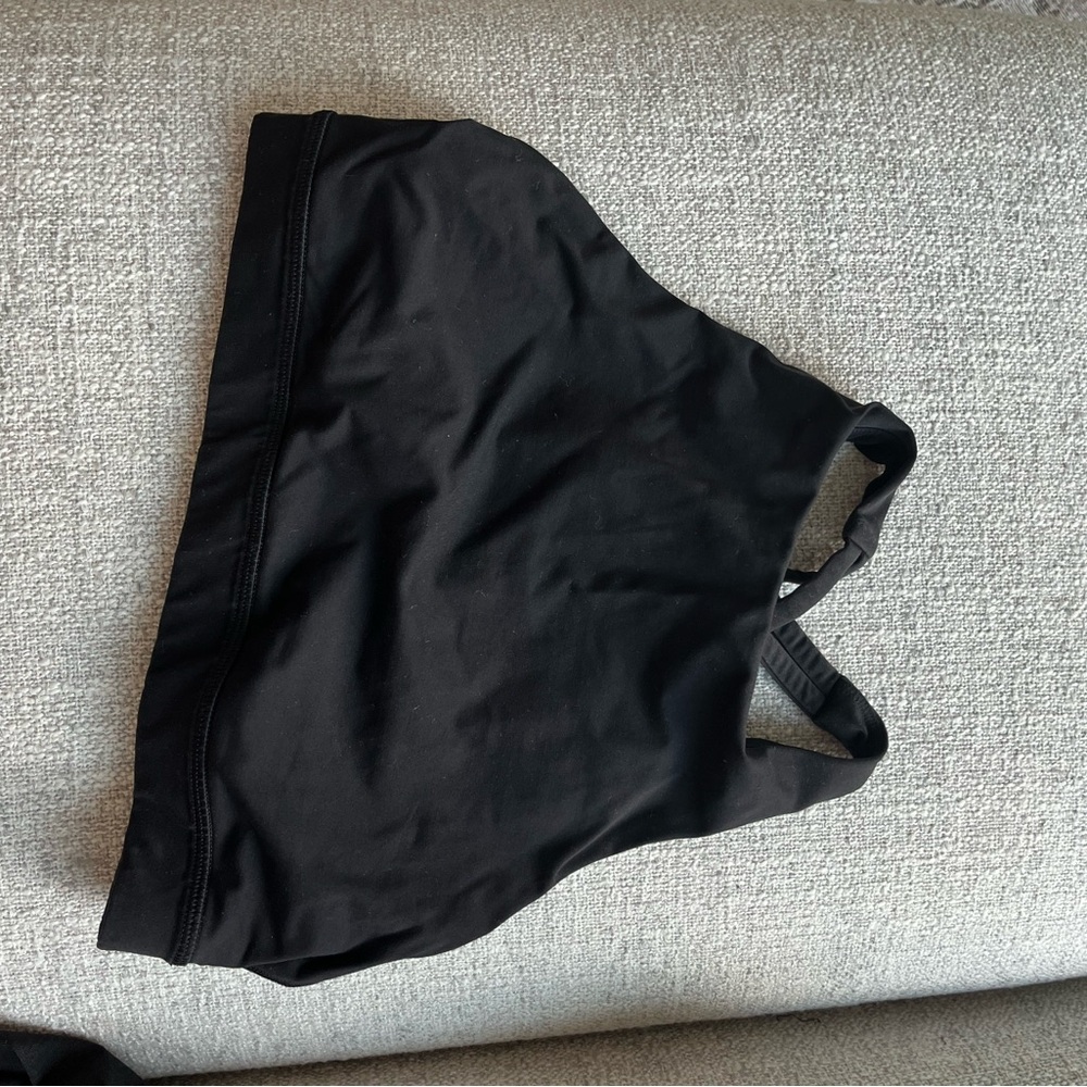 *DISCONTINUED* Lululemon Black Energy High Neck Sports Bra